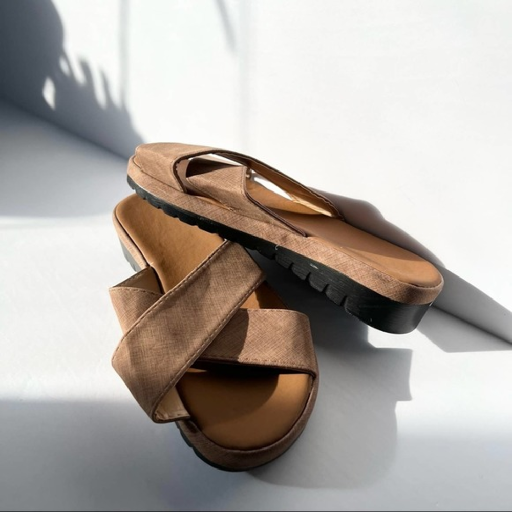 cross‎ band sandals tan Size 37 house shoes summer slip ons